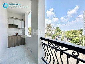 căn hộ dịch vụ tách bếp ban công nằm ngay khu celadon aeon tân phú