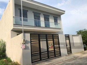 nhà kho 10x20m, 1 trệt 1 lầu mặt tiền đường nhựa 8m, gần chợ_ngã 3 lê thị kim xã xuân thới sơn