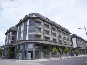 Giữa trung tâm An Cựu, chỉ từ 1.6 tỷ đã có thể sở hữu shophouse để ở và kinh doanh ngay.