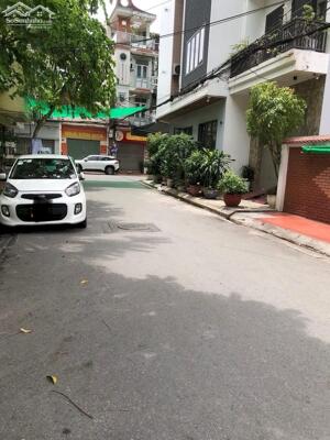 Bán nhà Lương Thế Vinh, gần trường ĐH Hà Nội, 2 thoáng, full nội thất, 37m2, giá 7,8 tỷ