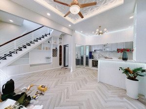 nhỉnh 6t - huỳnh tấn phát - gần chợ tân thuận - 45m(6.5x7) - nhà đẹp - sẵn nội thất - vào ở ngay