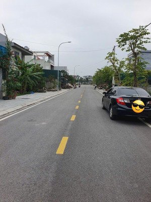 đấu giá thụy lôi- kim bảng,, gần sân golf, đất 120m2 hơn 2 tỷ