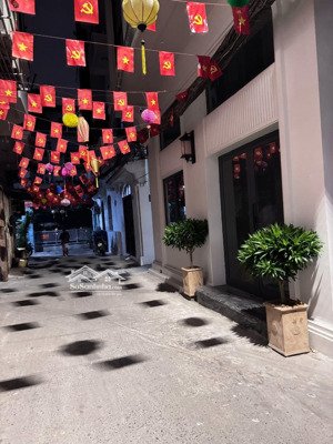 phân lô ô tô! nhà mới hoàng văn thái, ngõ rộng, ô tô, sổ vuông,lô góc 2 thoáng, dân xây 4t*45m2*4pn