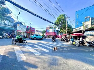 duy nhất 1 căn - nhà hxh -dt : 107m2 - giá 6,2 tỷ - gần phạm văn đồng - vành đai 2