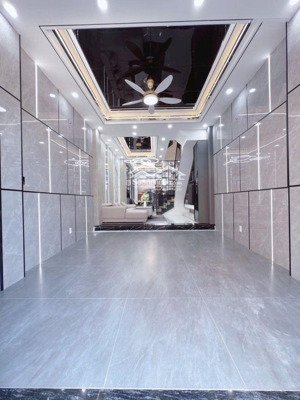 nhà đẹp tặng nội thất, ngang 4m dài 17m ôtô ngủ nhà 4tầng 3pn pháp lý chuẩn htp nhà bè, chỉ hơn 6tỷ