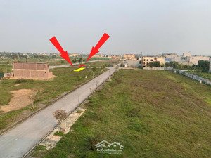 chính chủ bán gấp 2 lô cổng chính ks thành nam tại mb04 quảng phú. giá cực rẻ