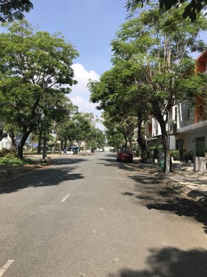 đất biệt thự khu dân cư hưng phú, liên phường, q9, 175m2, ngang 10 m. 13.25 tỷ.