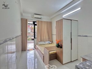 phòng tách bếp, ban công, đầy đủ nội thất gần chợ bà chiểu, phan xích long