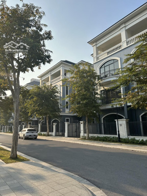 cần bán nhanh căn biệt thự san hô 150m2 - view công viên hương đông nam vinhomes ocean park 2