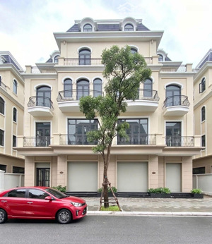 cần bán căn biệt thự kinh đô 150m2 - đường 20m - cạnh vincom vinhomes ocean park 2