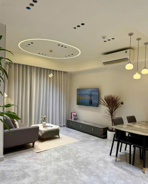 cần bán midtown m8 (the peak) - 80m2 - bán 10,5 tỷ. sẵn hdt 33 triệu. liên hệ: ms kim 