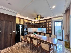 bán biệt thự vinhomes thăng long 130m2, thiết kế hiện đại cao cấp, giá 28,5 tỷ