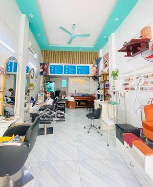 mặt tiền cao văn lầu quận 6- 100m2- 5 tầng- gần chợ bình tây