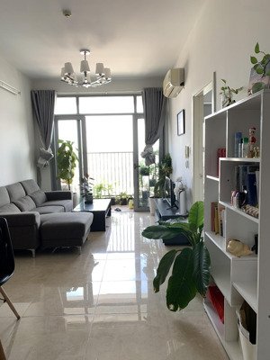 đổi không gian sống về quê nên bán nhanh căn luxcity 70m2 2pn full 4tỷ2