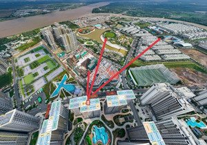 chính chủ studio tầng đẹp nhất đối diện vincom, view grandword, pháo hoa, hướng mát- tt tiến độ cđt