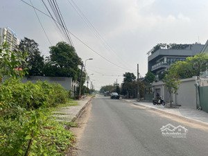 bán gấp nền đất biệt thự tại kdc bách khoa quận 9,cam kết giá rẻ nhất thị trường.dt:420m giá 55tr