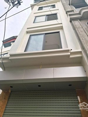 mặt ngõ - lô góc thang máy - nhà đẹp đón tết - ô tô đỗ cửa - kinh doanh tốt.diện tích 38 m2