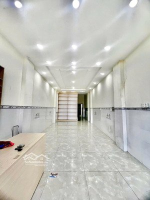 nhà mặt tiền đường tên lửa - khu kinh doanh sầm uất bình tân