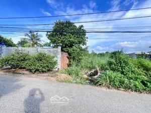 đất mặt tiền đường nhựa 6m phú an, bến cát; gần cà phê titi; dt 9.4x44m có nở hậu, giá 3.2 tỷ