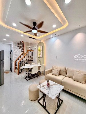 bán nhà trung tâm bình thạnh,3 tầng tặng full nội thất mới chỉ 4,28 tỷ