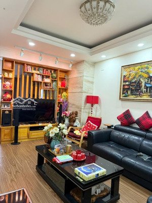 chính chủ bán chung cư 103m lô góc 3 thoáng - full nội thất - view công viên - trung tâm thanh xuân