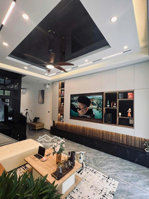 bán căn cọ xanh hoàn thiện full 5 tầng có thang máy sẵn sổ giao dịch