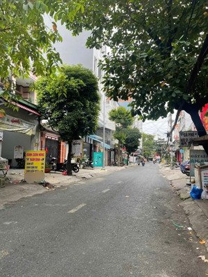 bán nhà mặt tiền đường nhánh lê đức thọ p6;(8mx18m);3 lầu; giá 18ty tl