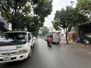 mặt phố ô tô tải tránh, kinh doanh, gara, thang may, thoáng trước sau, ở sướng