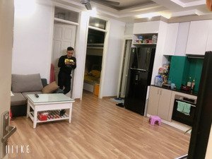 chị gái nhờ bán ccmn 2 ngủ/1 khách/1 wc 58m2