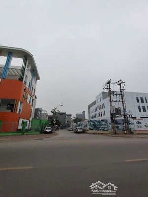 hàng hiếm, phúc lợi, ngõ thông, ô tô đỗ cửa, gần vườn hòa phúc lợi, đầu tư, cầu vượt giang biên