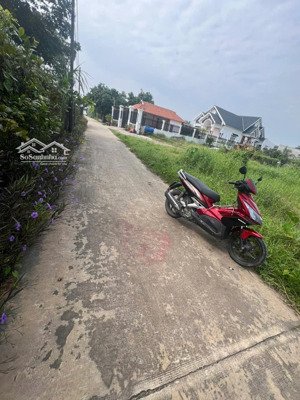 bán đất xã mỹ hạnh nam,ngay kdc trần anh,1/ nhựa gò hưu dt 105m2.giá 1,28 tỷ đất thổ shr 090162040