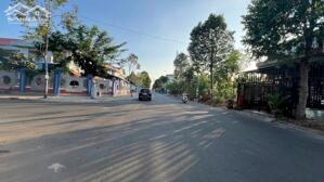 BÁN NHANH NỀN ĐẸP 100M2 GIÁ TỐT NHẤT KHU ĐƯỜNG C1 KHU THIÊN LỘC