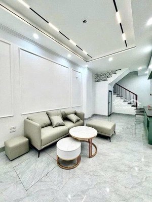 nguyễn văn viên - hai bà trưng - 5m ra mặt phố ô tô tải tránh - 5 tầng - nhà cạnh bãi đỗ xe