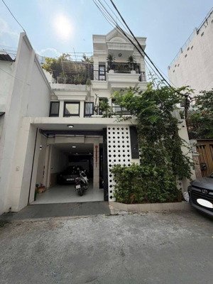 giảm giá 1 căn duy nhất nhà đường ngô quang huy, quận 2. 7tỷ490/ 98m2(8x13m). sân đậu ôtô thả ga