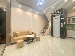 nghĩa đô dân xây 36m2, tm, mt 4,2m, gân phố nhỉnh 8 tỷ