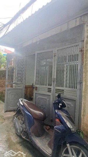 phân khúc hiếm hơn 4 tỷ đầu tư căn nhà 1.5 tầng, 30m2, mt4m gần mặt phố ngố gia tự 