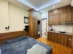 bán toà ccmn xã đàn, đống đa 70m2 x 8t, mt 5.6m, 18 phòng, 2 mặt ngõ, dòng tiền 70 triệu/ th