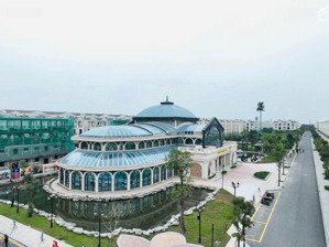 đảo dừa này ở cũng oke đấy chứ nhỉ thích nhất có bể bơi 4 mùa pha lê view sông mát mẻ đón gió