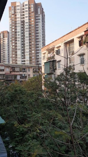 cc thuê căn hộ 2 ngủ đủ đồ nhà đẹp ở ngay lê văn lương, khu đt trung hoà nhân chính, gần trường chợ