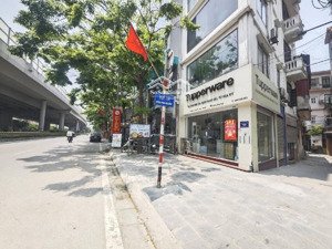 nhà dòng tiền gần ngã tư hoàng quốc việt & phạm văn đồng 60m2 * 7 tầng mt 5.3 17-18 tỷ gần 1 tỷ/năm