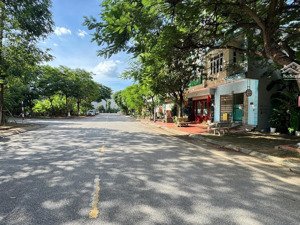 bán gấp đất 80m2/mt:5,4m/ gần đường lý anh tông/ võ cường tp bắc ninh. kinh doanh đẹp/giá 14,2 tỷ