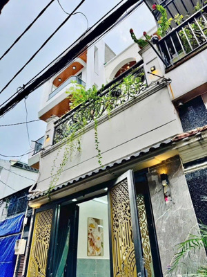 khu vip mtnb phạm ngọc thạch, quận 3. dt: 4,6x15m. công nhận 69m2. giá 3tỷ550 đang cho thuê 21tr/th