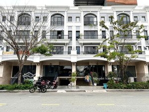 chủ cần bán gấp căn nhà vạn phúc city bề ngang 7m giá tốt - có hầm xe, thang máy, sổ hồng riêng