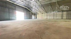 cho thuê kho xưởng đường tân triều, ngay ngõ 300 nguyễn xiển vào, 260m2, điện 3fa, xe 15t, 85k/m2