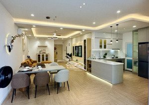 cần bán căn hộ 3pn-shr nhà decor+fullntcc mới tinh*cc bellezaq7- dt 124m2- giá 6.6 tỷ tl