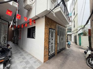 bán căn góc 4 tầng trần phú- văn quán gần hồ văn quán-big c hà đông 40m2 giá 8 tỷ