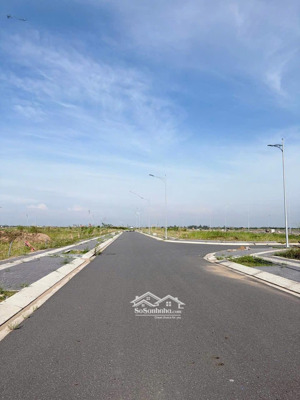 tôi có bán ô đất f0 90m2, shr, pháp lý chuẩn cần tìm người mua