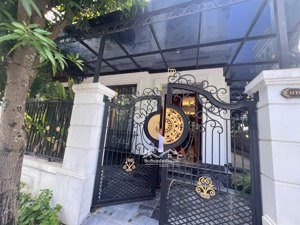 biệt thự song lập 165m2 hoàn thiện đẹp, full đồ, có thang máy ngọc trai đảo nhỏ