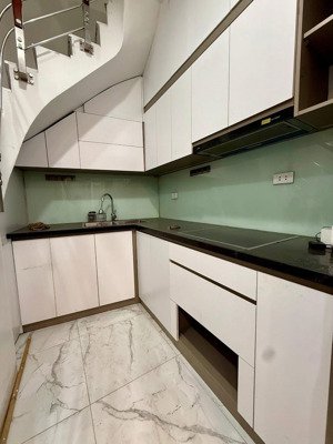 gấp!!! bán nhà đội cấn, lô góc, ngõ thông bagac, dân xây kcbt chắc chắn, 27m*5t full nt về ở ngay