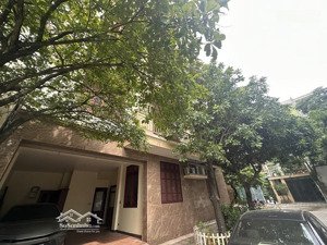 biệt thự lô góc thạch bàn bát khối 101m2-hai mặt tiền 5 tầng thang máy full nội thất gara 2 ô tô